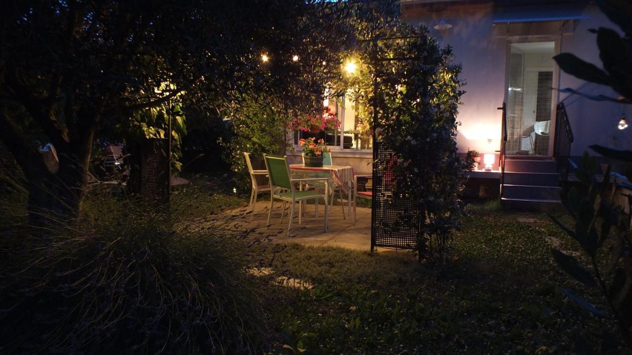La Maison Sous L'Olivier Villa Morieres-les-Avignon Luaran gambar